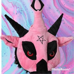 KILLSTAR DARK LORD CUSHION (BUBBLEGUM) BNIB